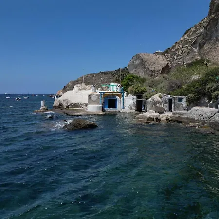 Villa The Monk Seal Boathouse à Klima  Extérieur photo